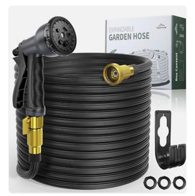 100FT EXPANDABLE GARDEN HOSE WITH SPRAY NOZZLE.